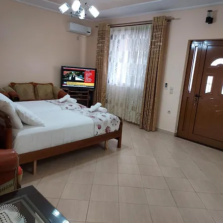 Frühstückspension Malaj's 3*