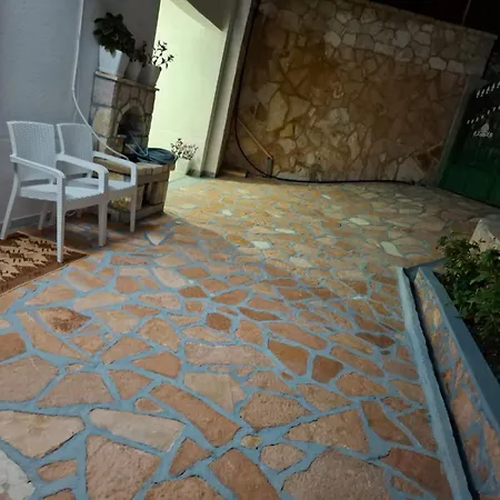 Malaj's 3* Sarandë
