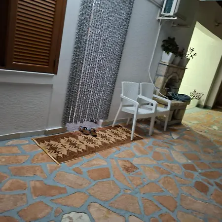 Bed and breakfast Malaj's Sarandë